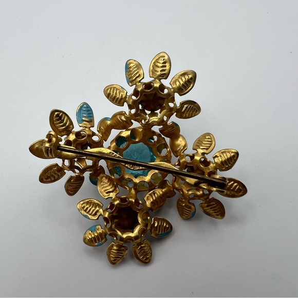 Vintage Signed Made Austria Gold Tone & Blue Rhinestone Enamel Flower Brooch - Picture 3 of 6